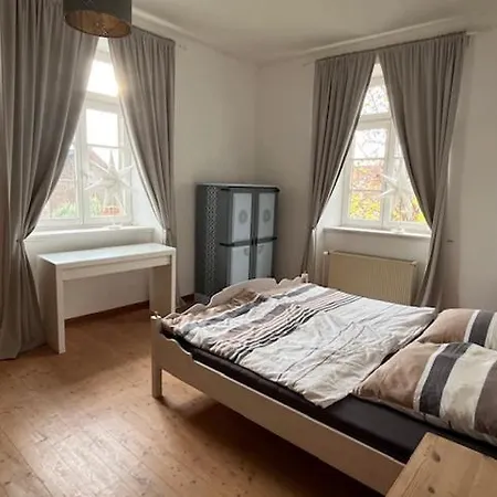 Im Herrenhaus Vierkanthof Von 1834 * Zulpich