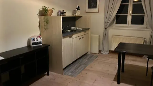 Im Herrenhaus Vierkanthof Von 1834 Zulpich